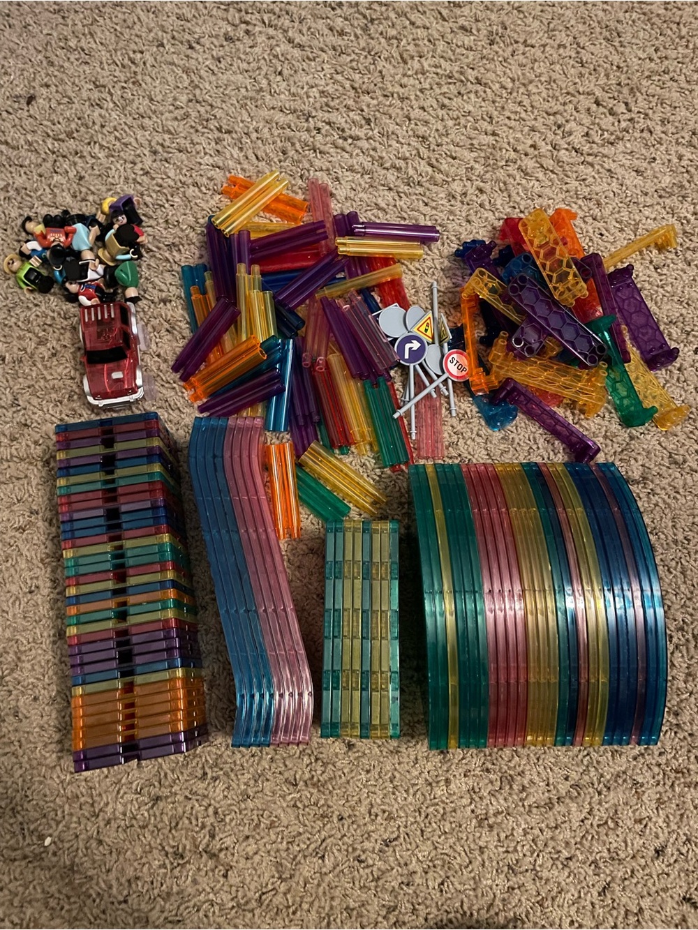 Picasso Tiles magnetic tile race track lot